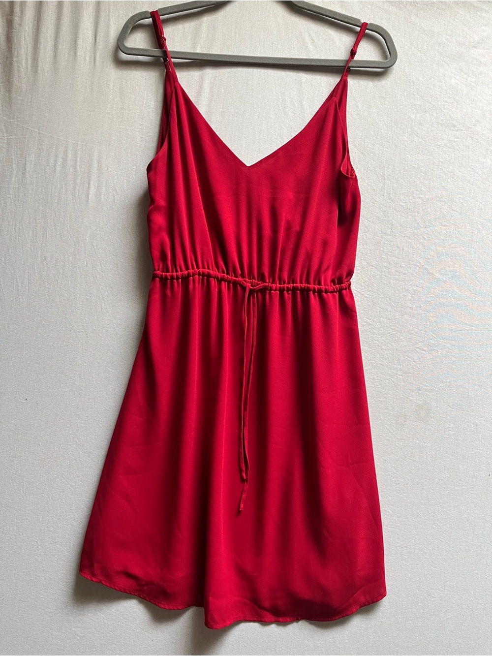 Aritzia Babaton Casimir Dress Red V-Neck Drawstring Mini Size S